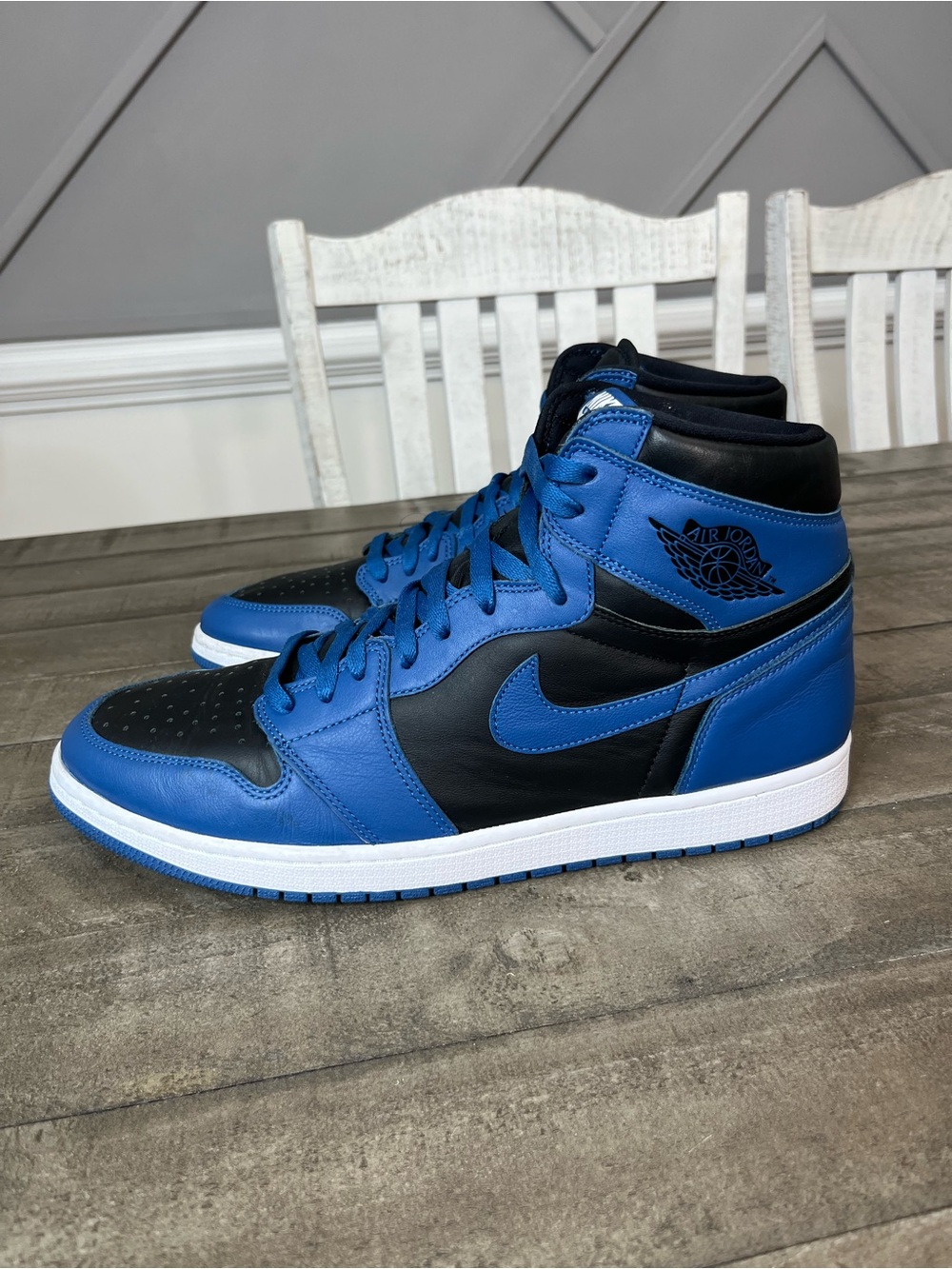Nike Air Jordan 1 Retro OG
High Dark Marina Blue Size
15